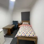 En Suite Single Room Own Shower R5